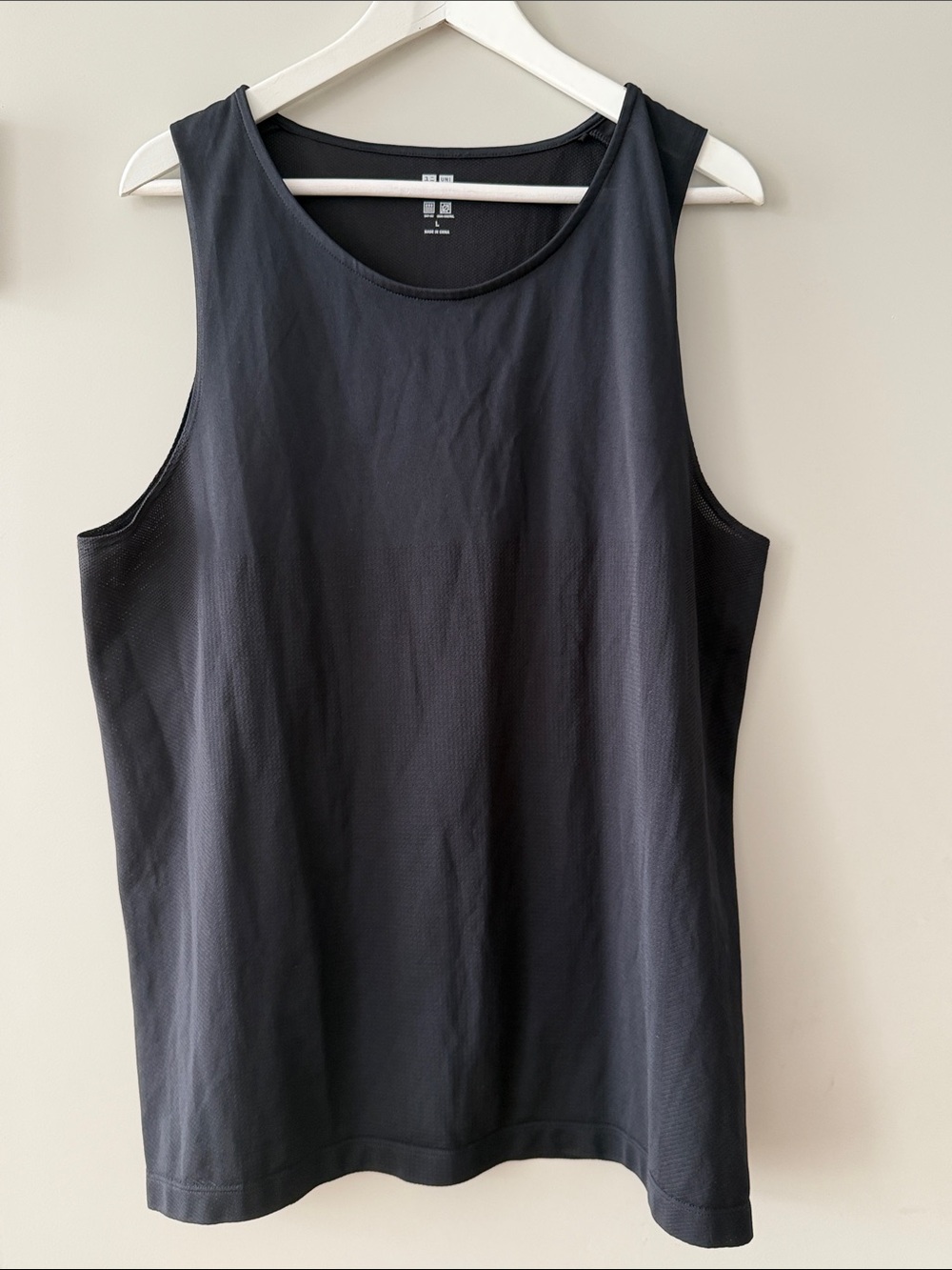 Uniqlo Black Men's Tank Top